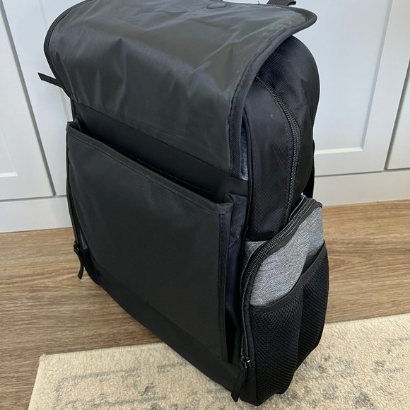 Eddie Bauer Atlas Sport Back Pack Diaper Bag in Black/Gray - Picture 5 of 7